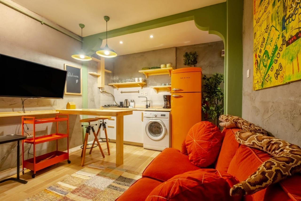 Appartement Pleasant Flat Near Taksim Square In Beyoglu à Istambul Extérieur photo