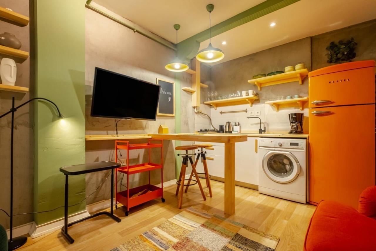 Appartement Pleasant Flat Near Taksim Square In Beyoglu à Istambul Extérieur photo